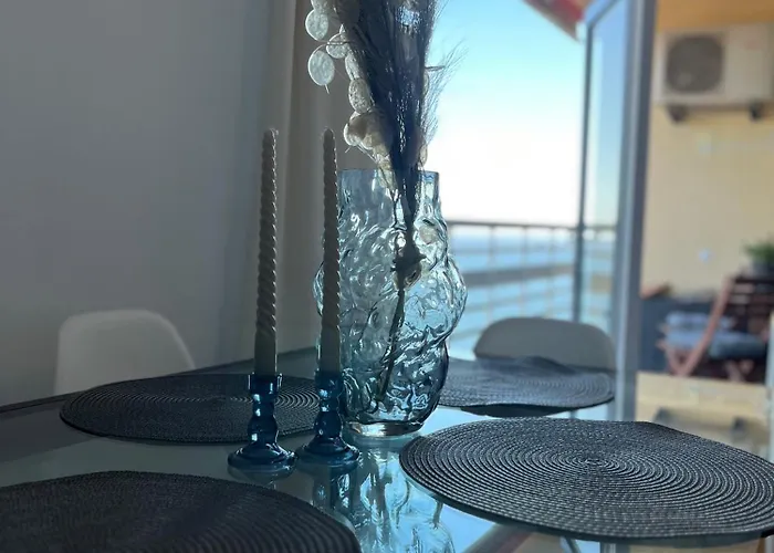 公寓 Rent4 Malaga La Torre De La Roca 托雷莫利诺斯