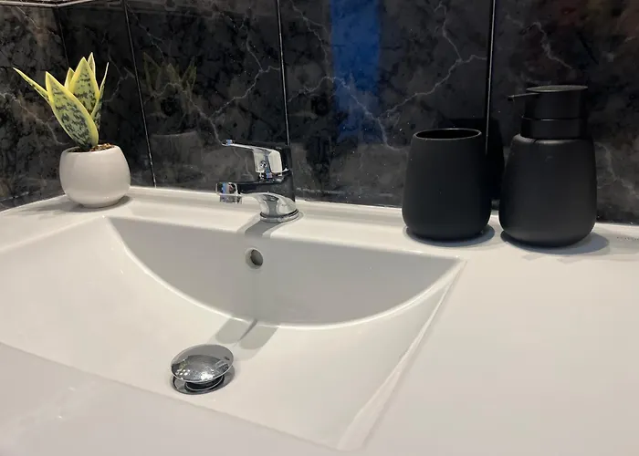 公寓 Rent4 Malaga La Torre De La Roca 托雷莫利诺斯