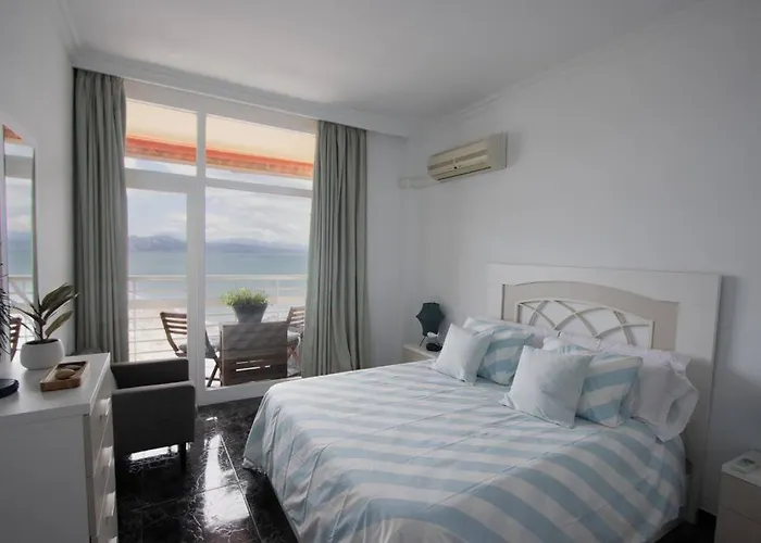 公寓 Rent4 Malaga La Torre De La Roca *