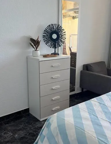 Rent4 Malaga La Torre De La Roca * 托雷莫利诺斯