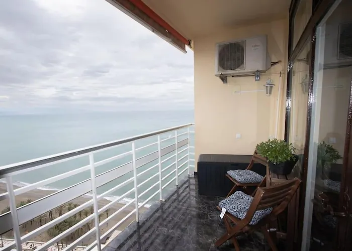 Rent4 Malaga La Torre De La Roca * 托雷莫利诺斯