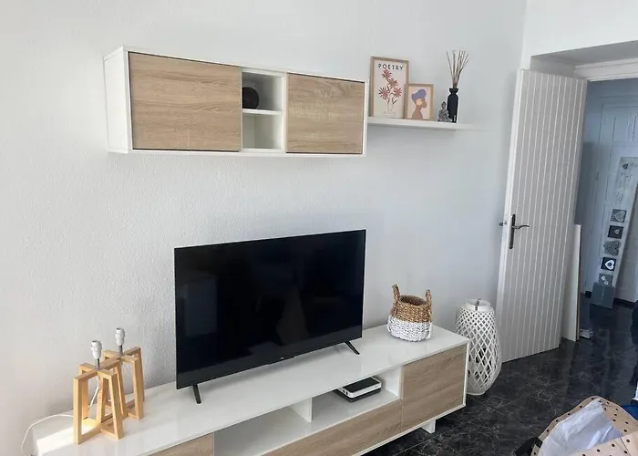 公寓 Rent4 Malaga La Torre De La Roca *