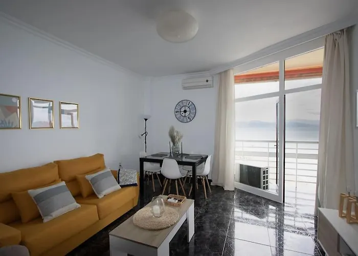 Rent4 Malaga La Torre De La Roca