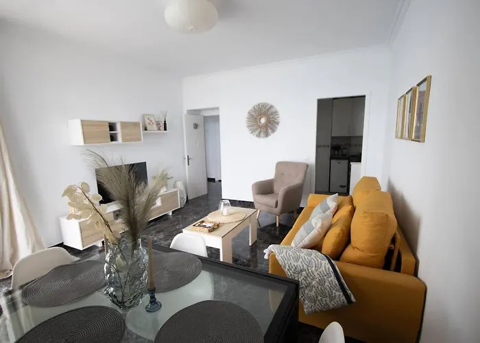 Rent4 Malaga La Torre De La Roca Lejlighed *