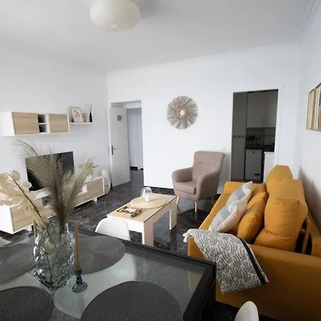 Rent4 Malaga La Torre De La Roca Апартаменти *