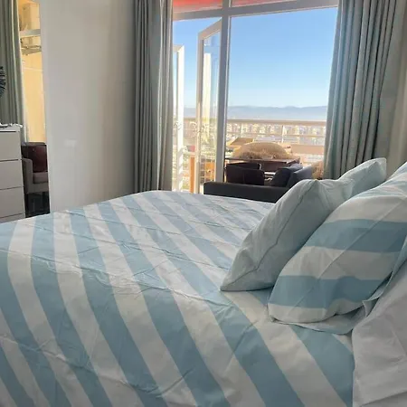 Rent4 Malaga La Torre De La Roca